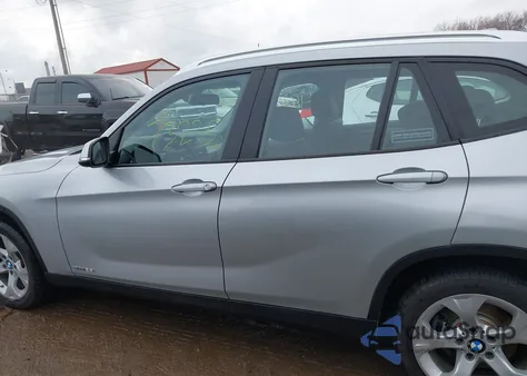 2013 BMW X1 Sdrive28I z USA, uszkodzony, nr VIN WBAVM1C57DVW46455